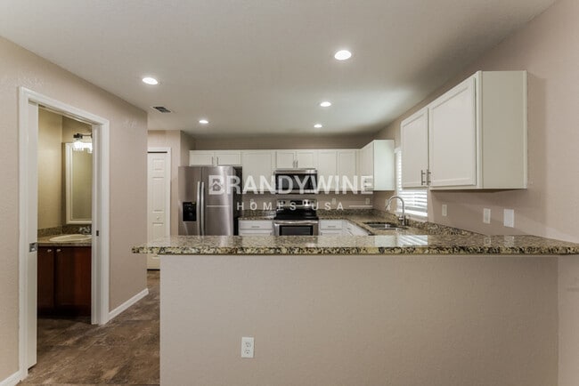 Photo - 209 Woodknoll Pl
