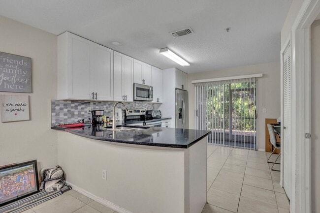 Photo - UCF Condo Utilities included