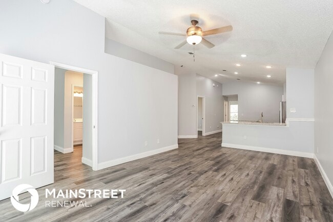 Photo - 2520 Townsquare Dr