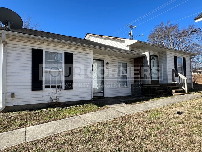 Building Photo - Lovely 3-bedroom 2-bath Apartment Unit A