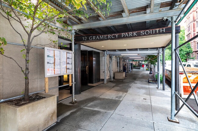 Photo - 32 Gramercy Park S