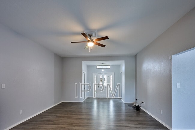 Photo - 1813 Lazy Lake Dr