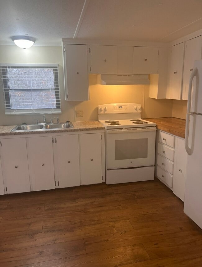 Photo - 299 Frank Hodges Dr