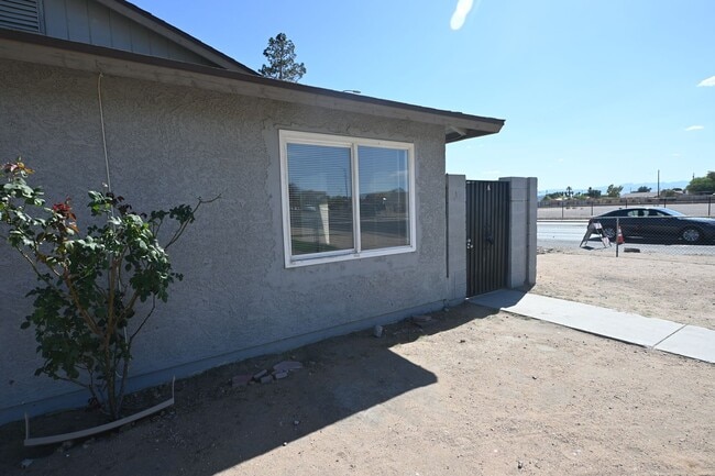 Building Photo - 2334 N Lamb Blvd Unit A