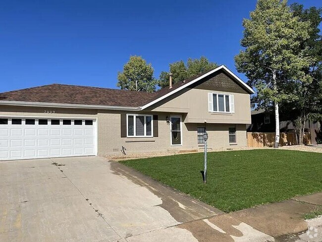 Building Photo - Beautiful 4BD/2BA Home in Prime Loveland L...