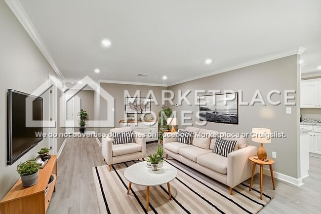 Photo - 700 W 23rd St