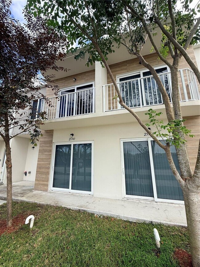 Photo - 25743 SW 144th Ave