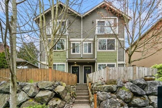 Photo - 3 bedroom in Seattle WA 98117