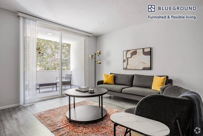 Building Photo - 1371 S Beverly Glen Blvd Rental