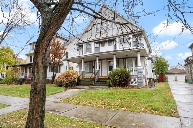 Building Photo - 3422 Mapledale Ave Rental