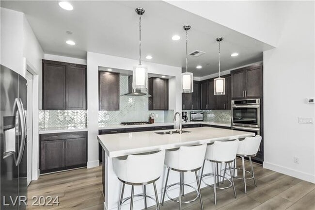 Photo - Elevated Desert Living with Strip & Mountain Views – Fully Furnished 6-Bedroom Retreat!