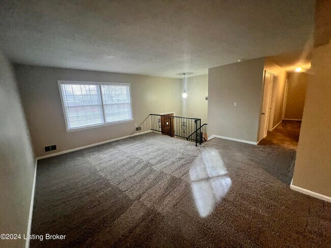 Photo - 5508 Fruitwood Dr