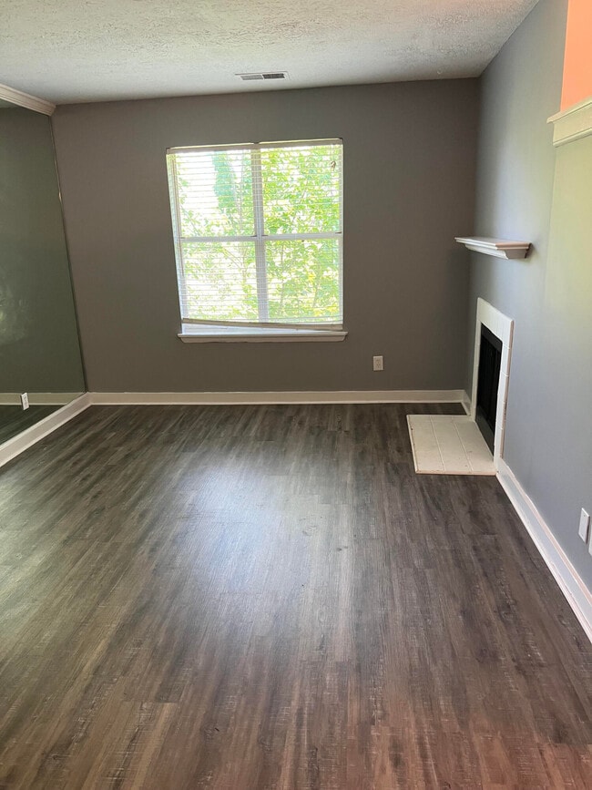 Photo - 421 Redding Rd Unidad 57