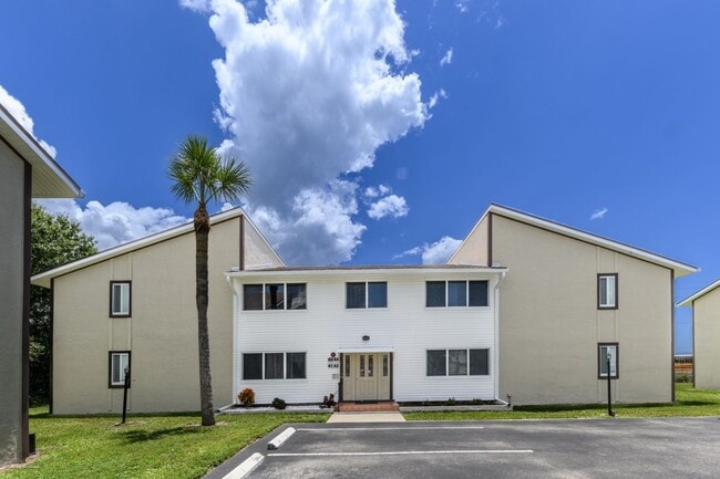 Building Photo - PRIME LOCATION Unit B44 Rental