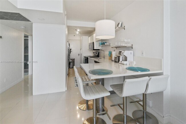 Photo - 100 Lincoln Rd Unidad 1132