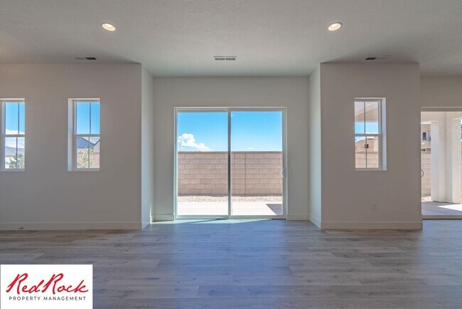 Photo - Live the Dream in Desert Color – Beautiful...