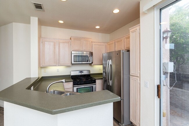 Photo - 2 Bedroom Townhome in Scripps Ranch