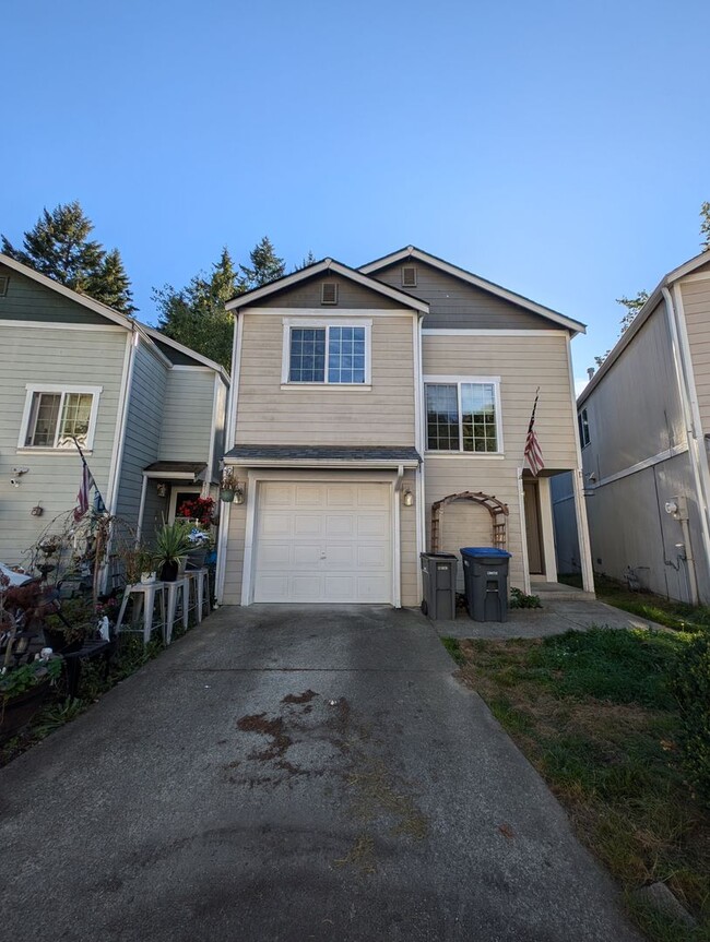 East Bremerton 3 Bedroom, Close to EVERYTH... - East Bremerton 3 Bedroom, Close to EVERYTH... House