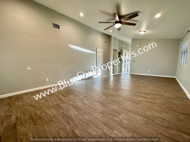 Photo - 13201 N Classic Overlook Ct