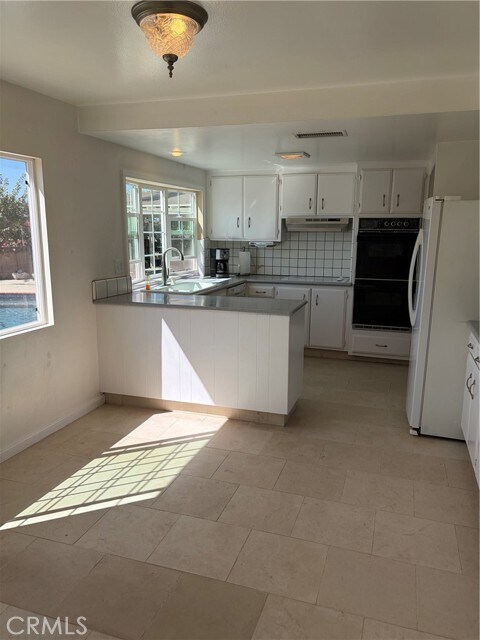 1742 La Mesa Oaks Dr