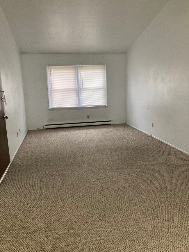 Photo - 327 M St Unit 4