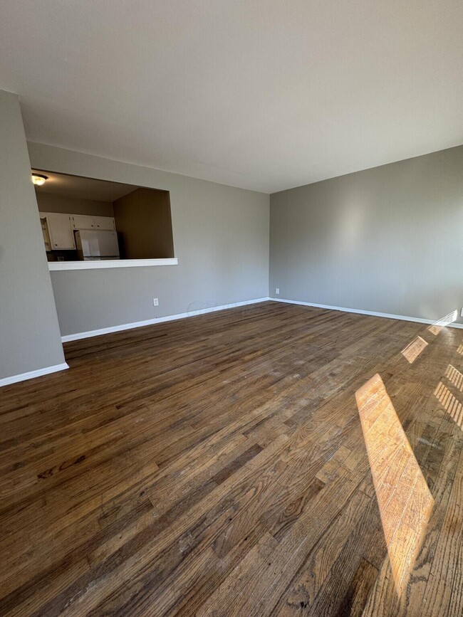 Photo - 601 Kenny Ln