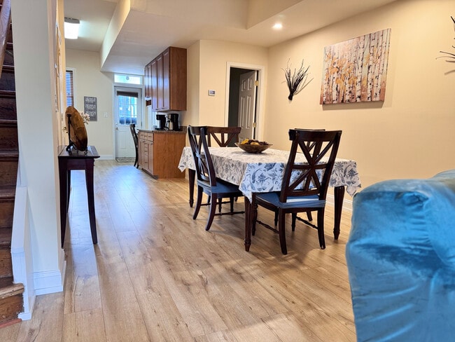 Photo - 1209 I St NE