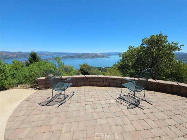 8115 Mountain Crest Dr