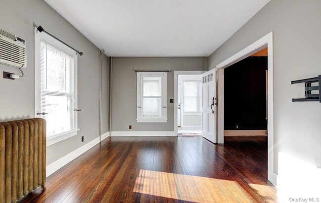 Photo - 256 Nassau Rd