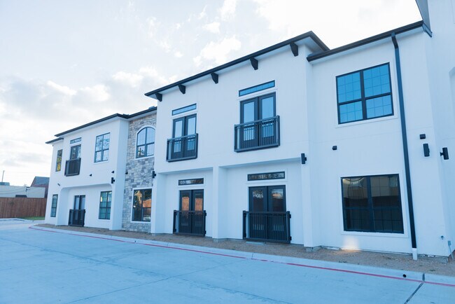 Photo - Touraine Plano