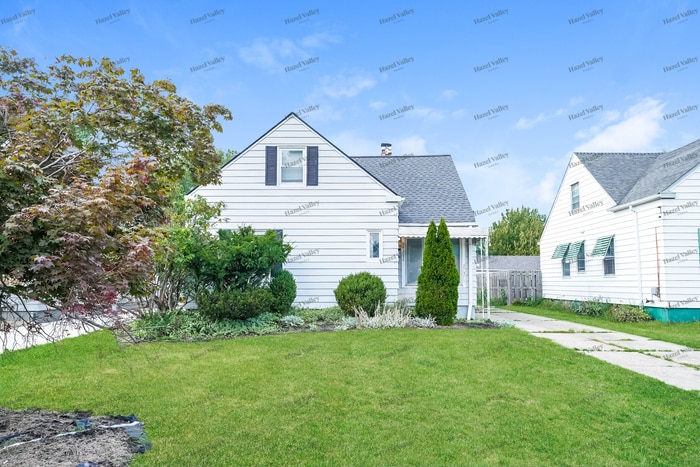 Photo - 27371 Forestview Ave