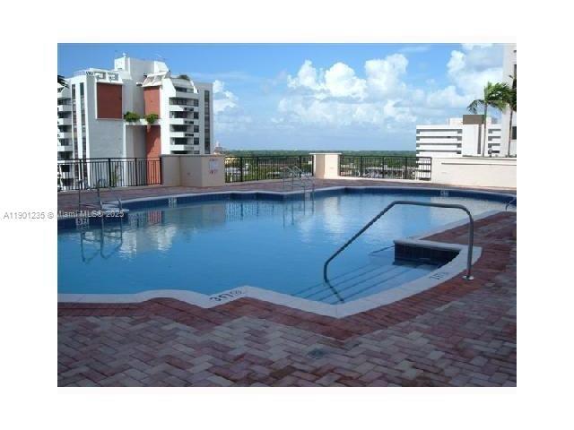 Photo - 888 Douglas Rd Unidad 601