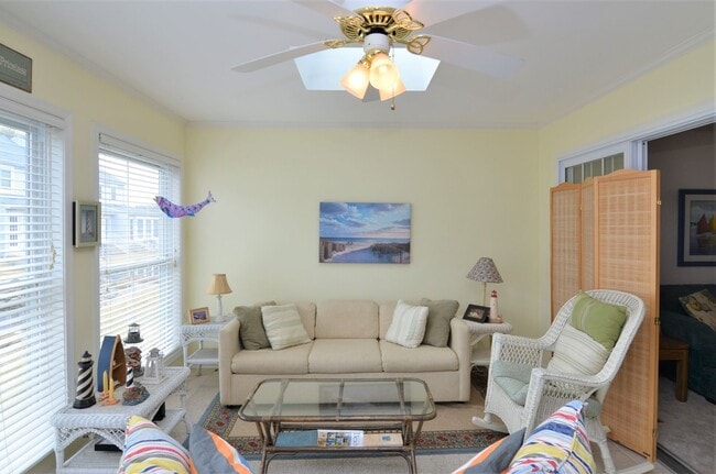 Photo - 3 BR, 2.5 BA Versailles Townhouse - Pet Friendly, Bike to Beach