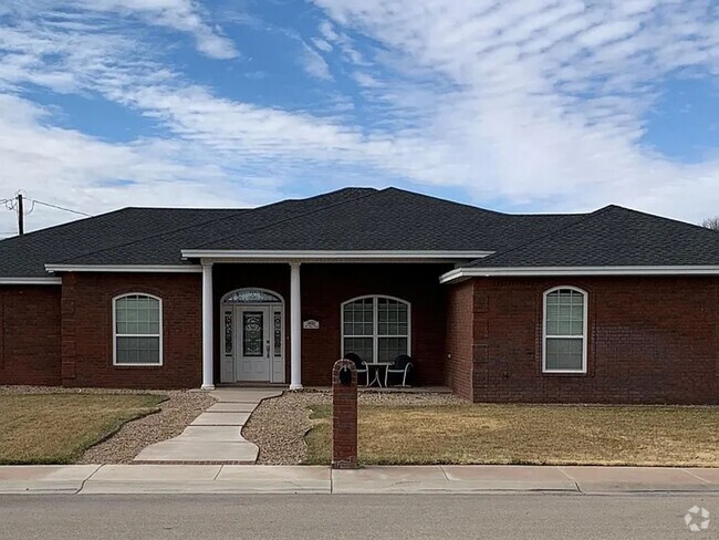 Building Photo - spectacular neighborhood Rental