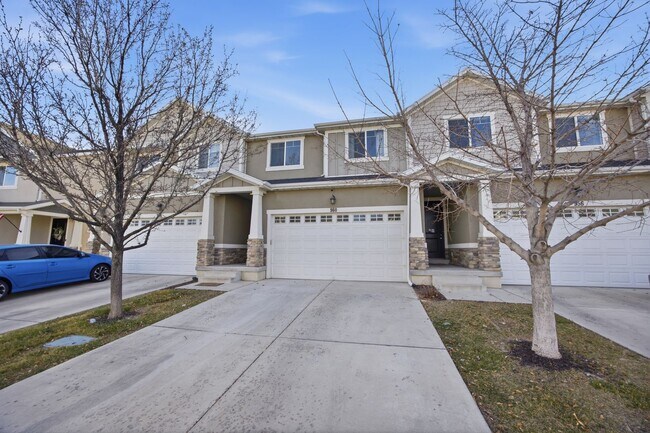 Photo - Stunning townhome on Sleepy Ridge
