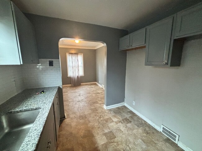 Photo - 15596 Eastwood St