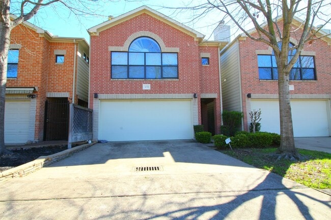 Building Photo - 3031 Buttercup St