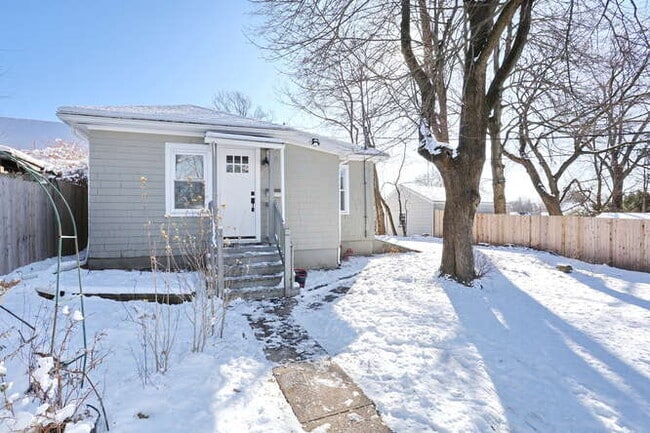 Building Photo - 31 Rea Ave Unit 31 Rea Ave