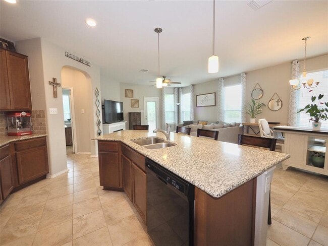 Building Photo - 201 Sheepshank Dr Rental