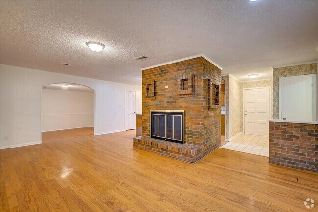 Building Photo - 106 Jefferson Ave Rental