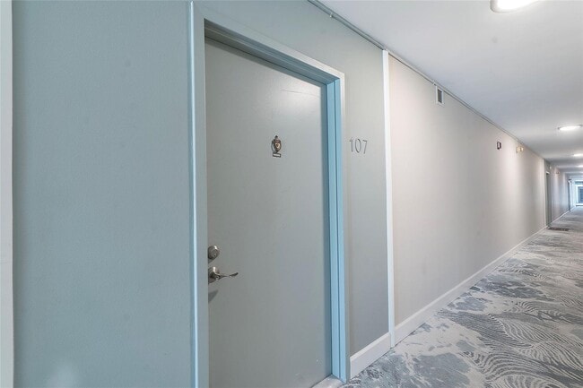 Photo - 4013 N Ocean Dr Unit 107