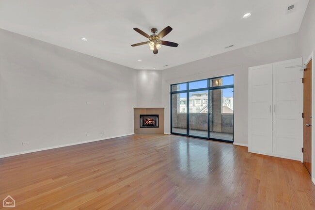 Photo - 1843 W North Ave Unit 3W