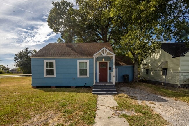 Building Photo - 2978 Goliad St Rental