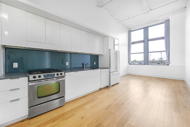 Building Photo - 50 Dey St Unit 258