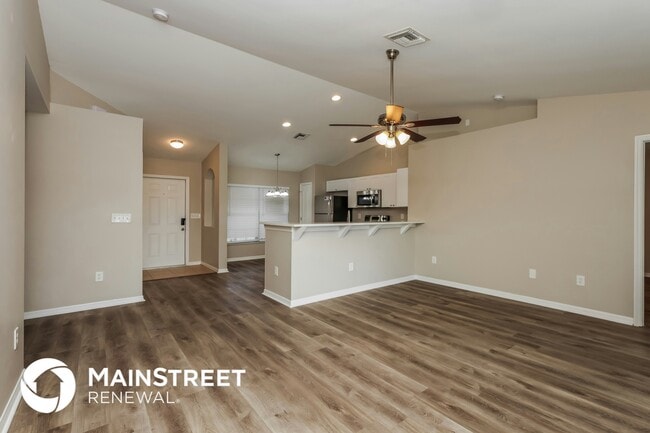 Photo - 305 NW 25th Ave