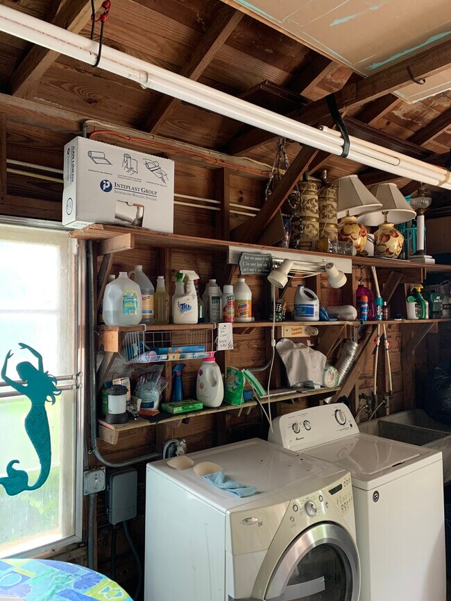 Photo - 162 Daytona Ave