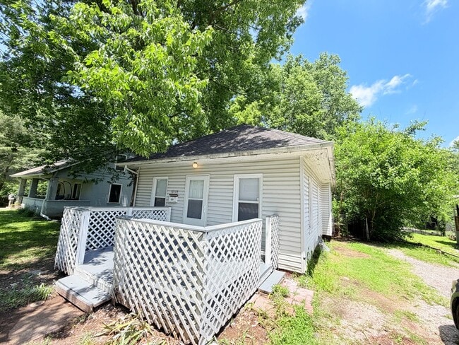 Building Photo - 10104 E Golf Ave