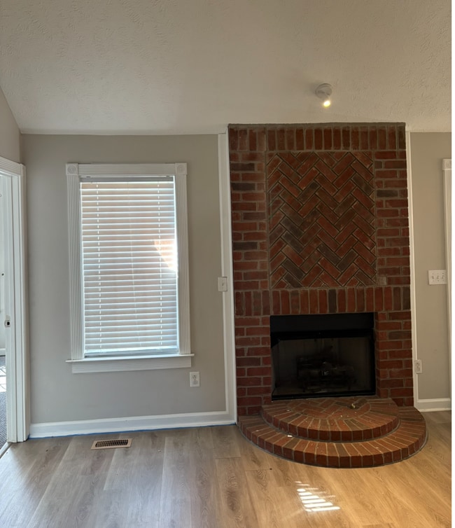 Photo - 6428 Paddington Way