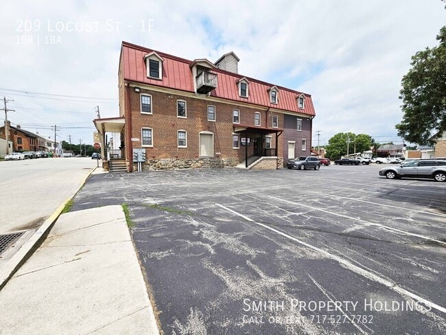 Building Photo - 209 Locust St Unit 1F
