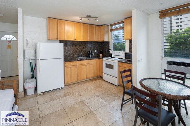 Photo - 240 Lili?uokalani Ave Unit 301